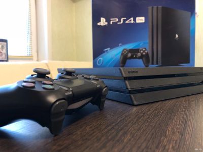 Лот: 13845166. Фото: 1. Sony PlayStation 4 Pro 1 Tb Black... Игровые приставки, консоли