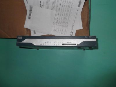 Лот: 4003150. Фото: 1. Cisco 1801. Маршрутизаторы (роутеры)
