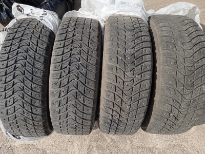 Лот: 16528276. Фото: 1. Шины Michelin на штамповках. Шины на дисках