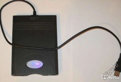 Лот: 15134536. Фото: 1. Внешний FDD-привод USB. Приводы CD, DVD, BR, FDD