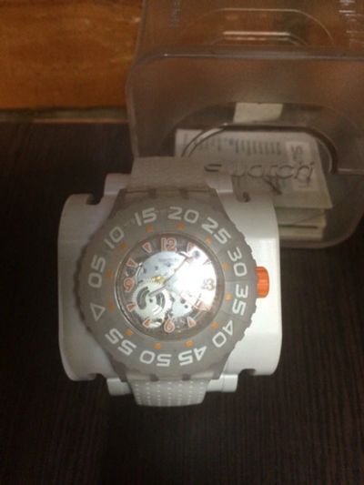 Лот: 8201054. Фото: 1. часы swatch. Оригинальные наручные часы