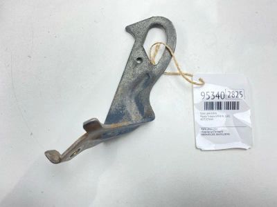Лот: 24773988. Фото: 1. Крюк двигателя Mazda Tribute 2001... Двигатель и элементы двигателя