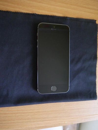 Лот: 6081309. Фото: 1. Apple iPhone 5S 32Gb Space Gray. Смартфоны