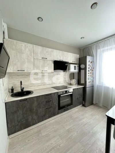 Лот: 21215242. Фото: 1. Продам 1-комн. кв. 40.3 кв.м... Квартиры, студии