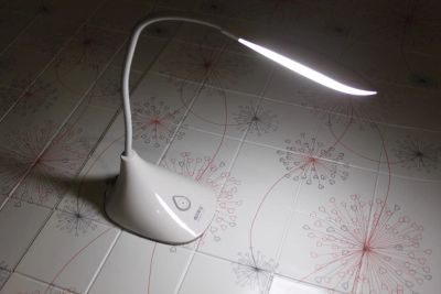 Лот: 10840158. Фото: 1. Настольный светильник LED KM капля... Другое освещение