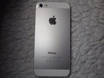 Лот: 7188307. Фото: 1. Продам iPhone 5. 16gb. Белый... Смартфоны