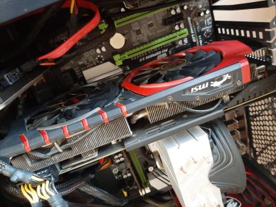 Лот: 17599928. Фото: 1. Видеокарта MSI R9 390 8GB. Видеокарты