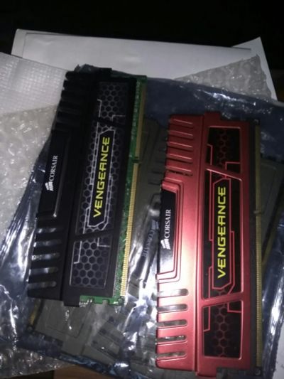 Лот: 19235218. Фото: 1. Corsair Vengeance DDR3 1600МГц... Оперативная память