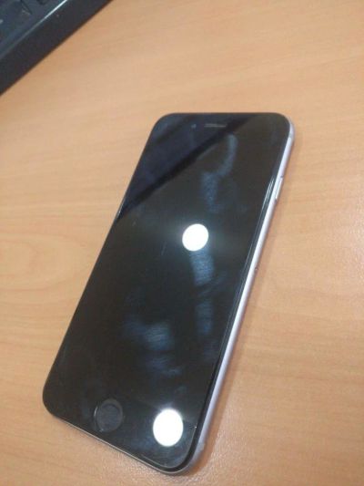 Лот: 11111719. Фото: 1. iphone 6s 16 gb Серый с Touch... Смартфоны
