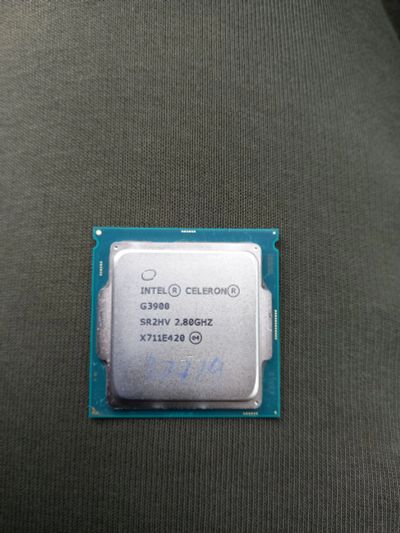 Лот: 18395824. Фото: 1. Intel G3900. Процессоры