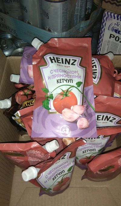 Лот: 17203304. Фото: 1. кетчуп Heinz чеснок пряности хайнц. Приправы, специи
