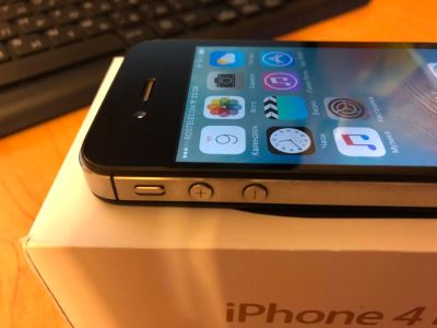 Лот: 10595987. Фото: 1. Apple iPhone 4S 16gb Black Торги... Смартфоны