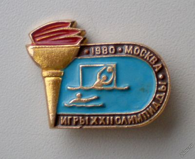 Лот: 4801158. Фото: 1. 🥇 Значок "Игры ХХII Олимпиады... Сувенирные