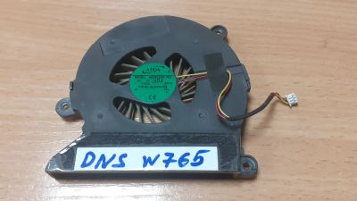 Лот: 19488601. Фото: 1. Кулер для ноутбука DNS W765. Полностью... Системы охлаждения