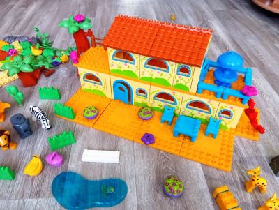 Лот: 25618862. Фото: 1. Огромный набор аналога lego дупло. Игровые наборы