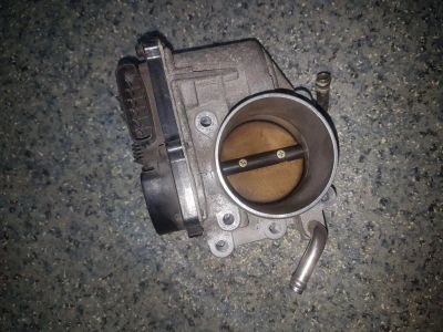 Лот: 20902900. Фото: 1. Заслонка дроссельная Toyota Vista... Двигатель и элементы двигателя