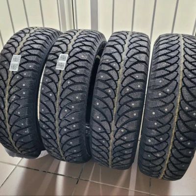 Лот: 23563985. Фото: 1. Зимняя резина 185/60 R-14 "Tunga... Шины