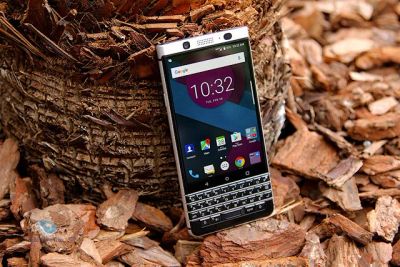 Лот: 10716818. Фото: 1. Смартфон BlackBerry KEYone 32... Смартфоны