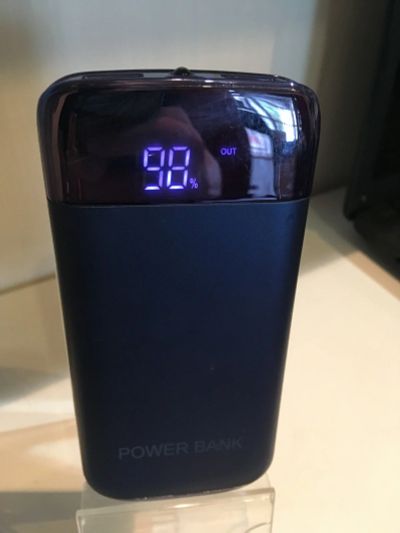 Лот: 14130673. Фото: 1. Power Bank 10000mAh С дисплеем... Внешние, портативные аккумуляторы для смартфонов (Power bank)