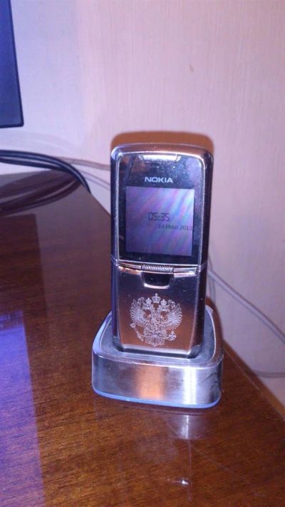Лот: 3030667. Фото: 1. nokia 8800 silver. Кнопочные мобильные телефоны