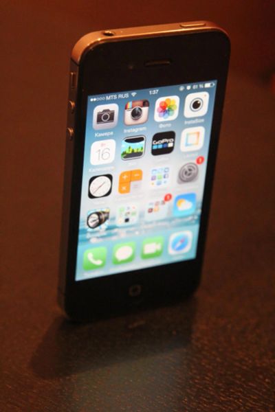 Лот: 6935436. Фото: 1. Iphone 4S 32Gb. Смартфоны