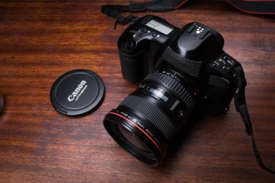 Лот: 14277839. Фото: 1. Canon 17-40mm f/4L Отличное состояние... Объективы