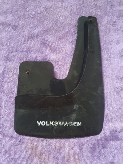 Лот: 20568247. Фото: 1. Брызговик volkswagen. Кузов