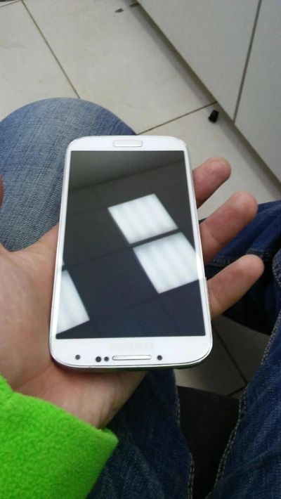 Лот: 6163196. Фото: 1. Galaxy S4 i9500 в Идеале. Смартфоны