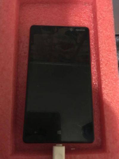 Лот: 9099195. Фото: 1. Nokia lumia 820 red. Кнопочные мобильные телефоны