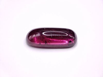 Лот: 21082702. Фото: 1. Кабошон: 8.59 ct. Гранат Родолит... Драгоценные и поделочные камни
