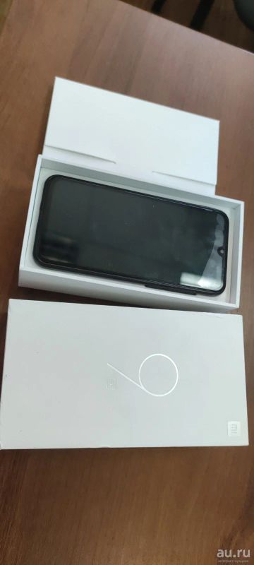 Лот: 17693059. Фото: 1. смартфон Mi 9 SE. Смартфоны