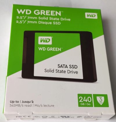 Лот: 15665423. Фото: 1. Жесткий диск 240 ГБ SSD-накопитель... SSD-накопители