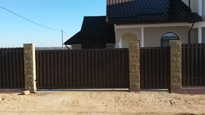 Лот: 15844473. Фото: 1. Откатные ворота из евроштакетника... Ворота, заборы, шлагбаумы