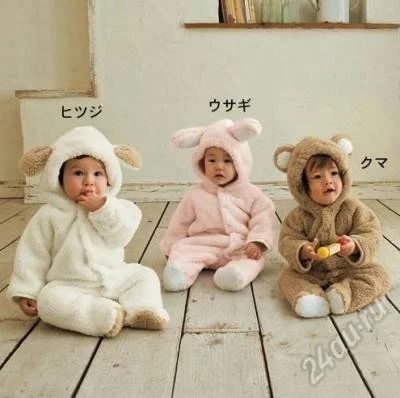 Лот: 2896787. Фото: 1. Тёпленький комбинезончик для девочки... Костюмы, пиджаки, комбинезоны
