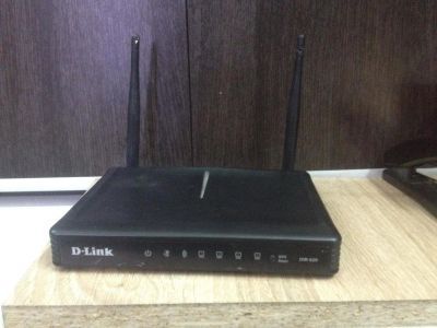 Лот: 9493600. Фото: 1. Роутер D-link DIR-620. Маршрутизаторы (роутеры)