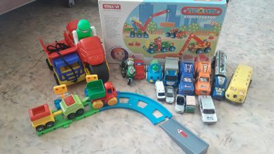 Лот: 16366802. Фото: 1. игрушки для мальчика. Конструкторы