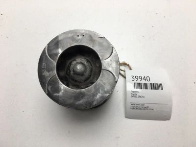 Лот: 20389515. Фото: 1. Поршень Toyota 0W030. Двигатель и элементы двигателя