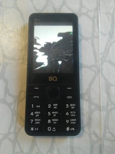 Лот: 15855868. Фото: 1. BQ Swift XL BQ-2811 разбит дисплей... Кнопочные мобильные телефоны