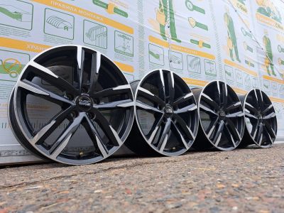 Лот: 25525290. Фото: 1. Комплект Оригинальных Литых дисков... Диски