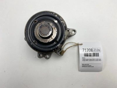 Лот: 20736522. Фото: 1. Помпа Toyota Corolla Fielder 2001... Двигатель и элементы двигателя
