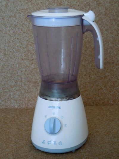 Лот: 3384507. Фото: 1. Philips HR 2000 на запчасти (треснул... Кухонная