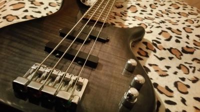 Лот: 6621983. Фото: 1. Ibanez SR 300 fm (активный бас... Гитары
