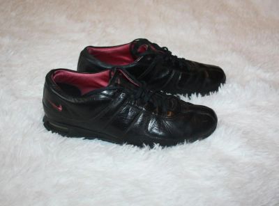 Лот: 5453168. Фото: 1. Кроссовки "Nike"оригинал. женские... Кеды, кроссовки, слипоны