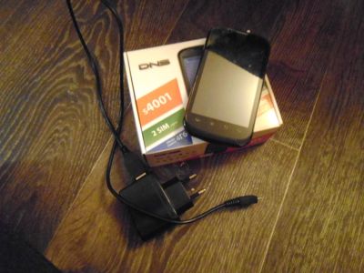 Лот: 6507158. Фото: 1. Смартфон DNS s4001. Смартфоны