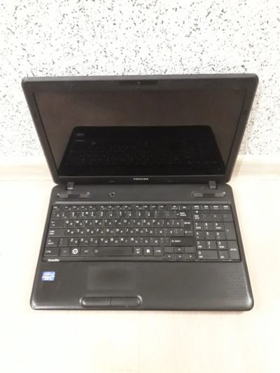 Лот: 24890740. Фото: 1. Фирменный шустрый ноутбук Toshiba... Ноутбуки