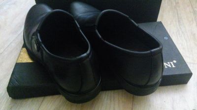 Лот: 10000222. Фото: 1. Чёрные мужские туфли из натуральной... Туфли