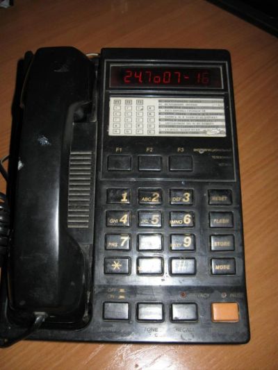 Лот: 8868538. Фото: 1. Телефон ГЕЛЛА АТ2308. Проводные телефоны