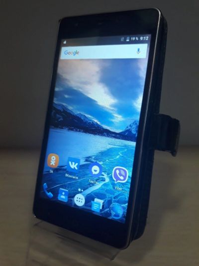 Лот: 11609896. Фото: 1. Смартфон ARK Benefit M505. ID3484... Смартфоны