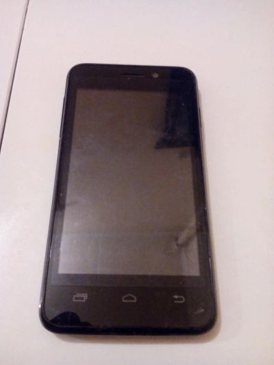 Лот: 6468695. Фото: 1. Смартфон Prestigio 4500 duo 5-й... Смартфоны