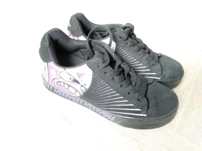 Лот: 9037521. Фото: 1. Кросовки Heelys. Кеды, кроссовки